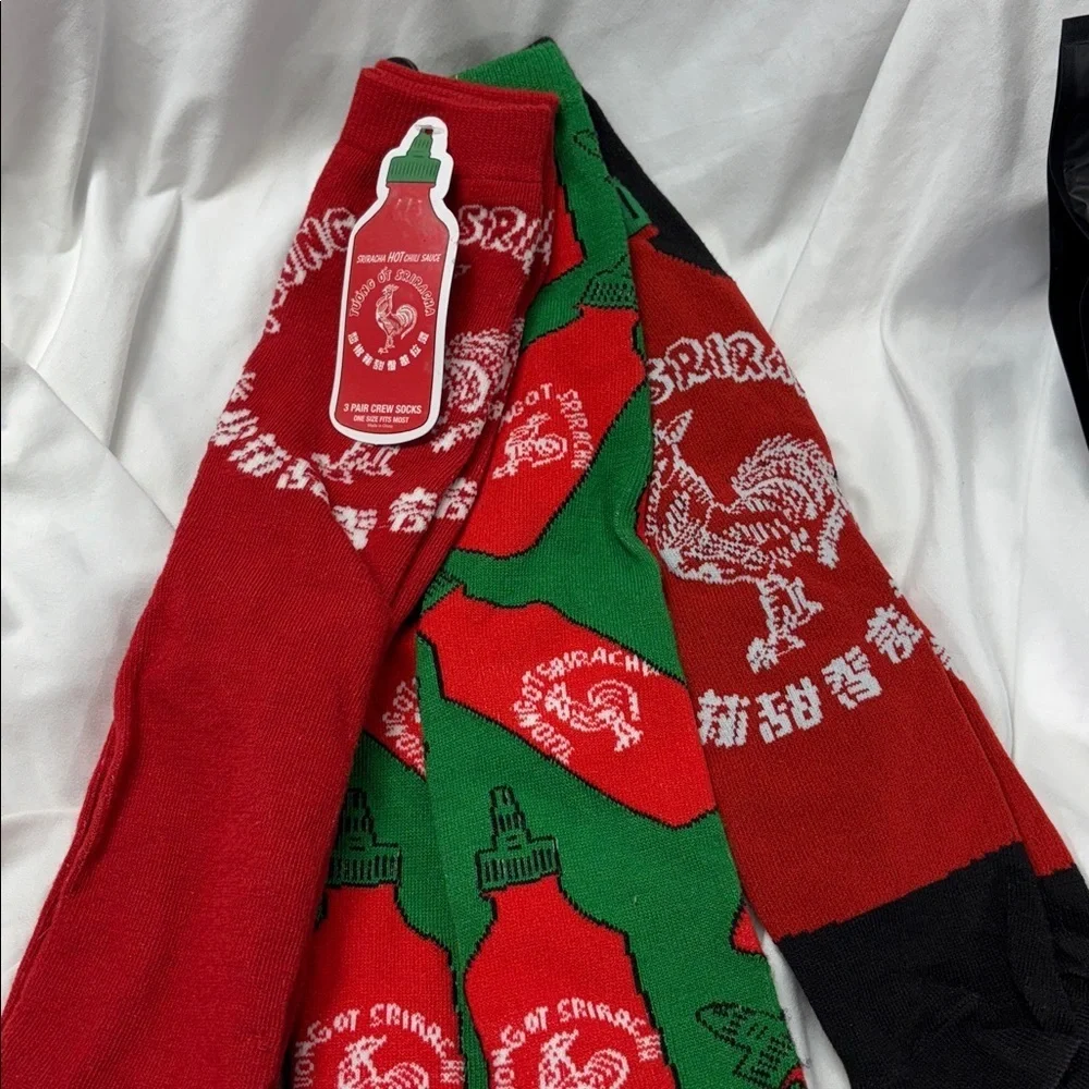Sriracha Hot Chili Sauce Red and Green long  3 crew Socks for hot sauce lover!